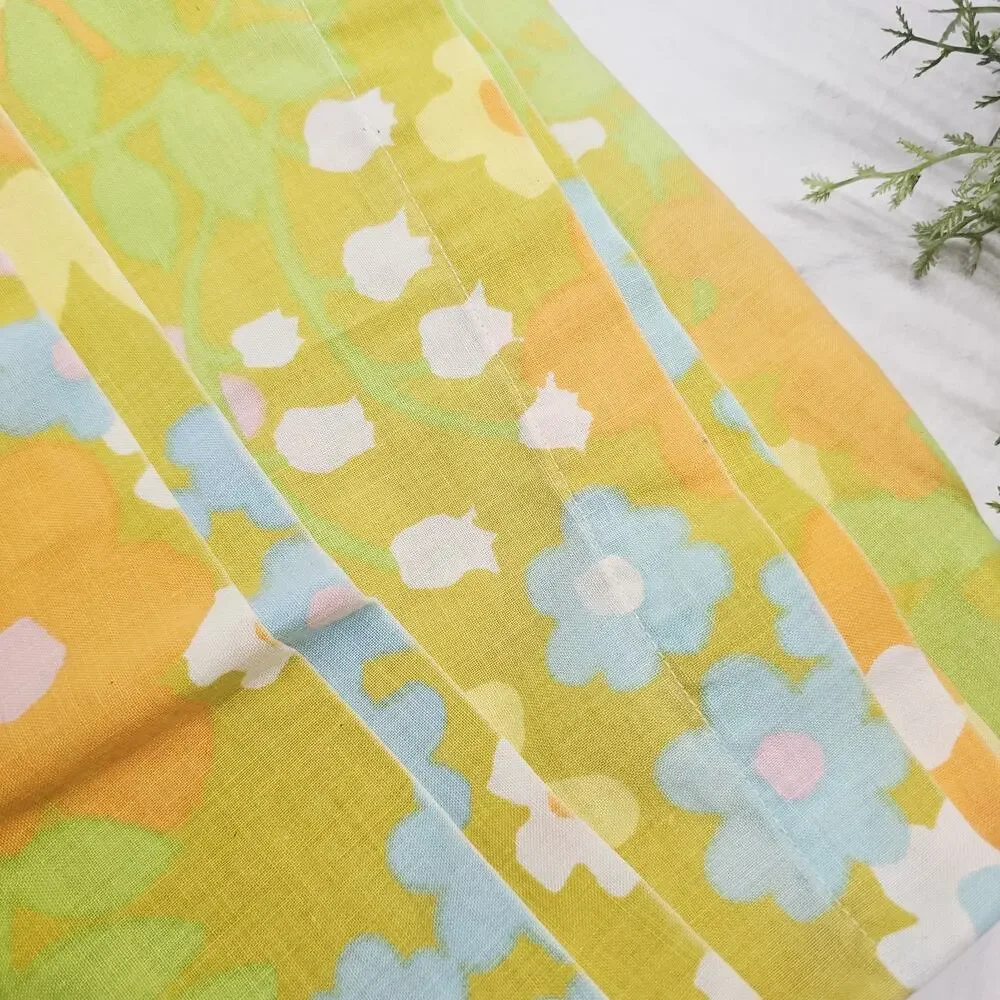 Vintage Pacific Full Flat Sheet Flower Power Groovy Mod Retro 70s